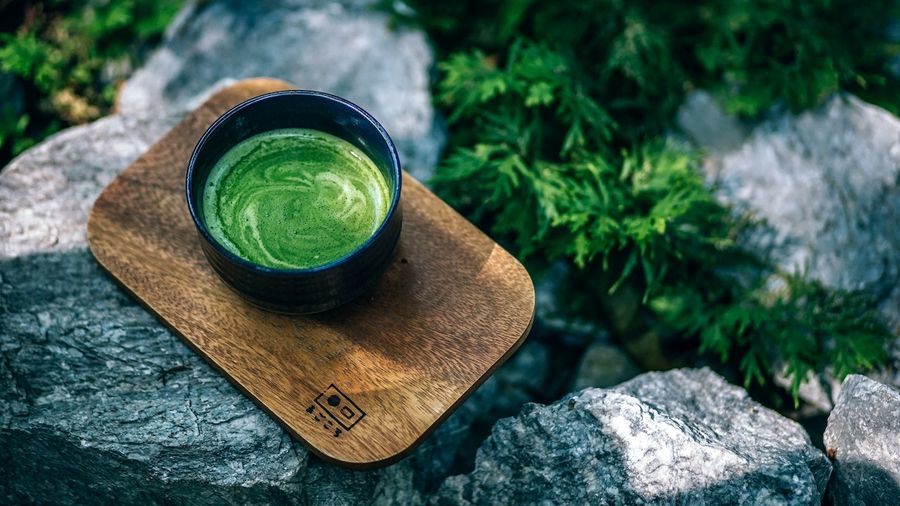 Explore the extraordinary health benefits of green tea, a powerful antioxidant with potential to reduce chronic diseases. Uncover its role in boosting metabolism, aiding weight loss, and promoting overall well-being.