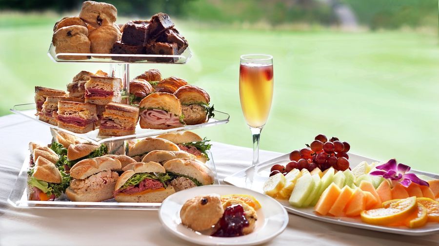 Explore the charm of traditional tea party sandwiches. From cucumber to smoked salmon, we've gathered 7 classic options to elevate your next tea gathering. Enjoy the delicate flavors and elegance!